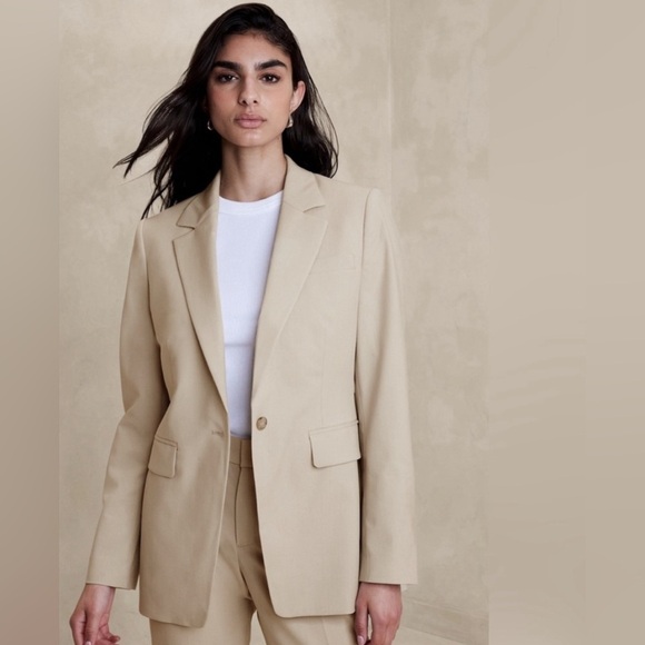 NWT! Banana Republic Tan Siena Relaxed Italian Wool Blazer- Size 20💎 - Picture 1 of 9